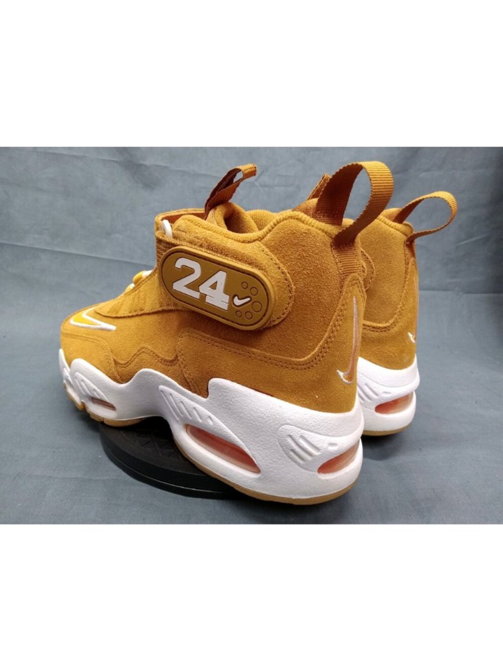 Nike Air Griffey Max 1 (GS) Sneakers Wheat Pollen White Boys Size 5 NEW IN BOX! - Picture 6 of 13